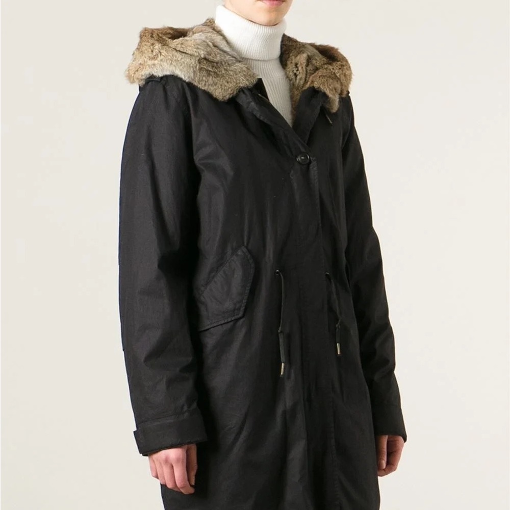 Literary Walk Eskimo' Parka In Black